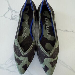 Rothy's Green and Black Camouflage Flats size 7